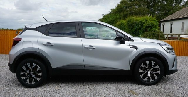 Renault Captur Tce Evolution Suv SH23OCA Grey #2