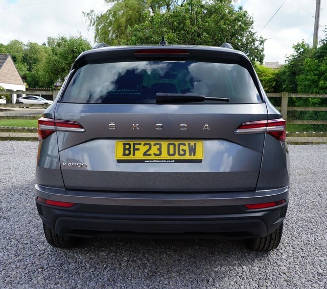 Skoda Karoq Tsi Se Drive Suv Grey #5