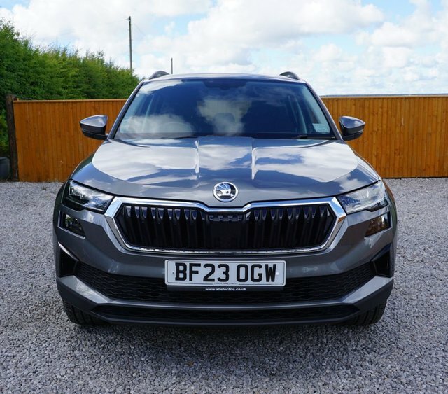 Skoda Karoq Tsi Se Drive Suv Grey #4