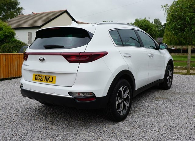 Kia Sportage Gdi 2 Gpf Suv DG21NKJ White #3