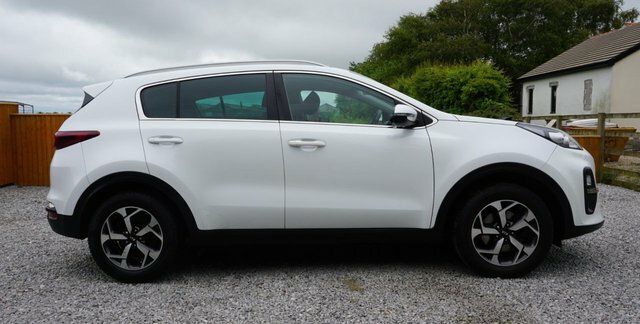 Kia Sportage Gdi 2 Gpf Suv DG21NKJ White #2