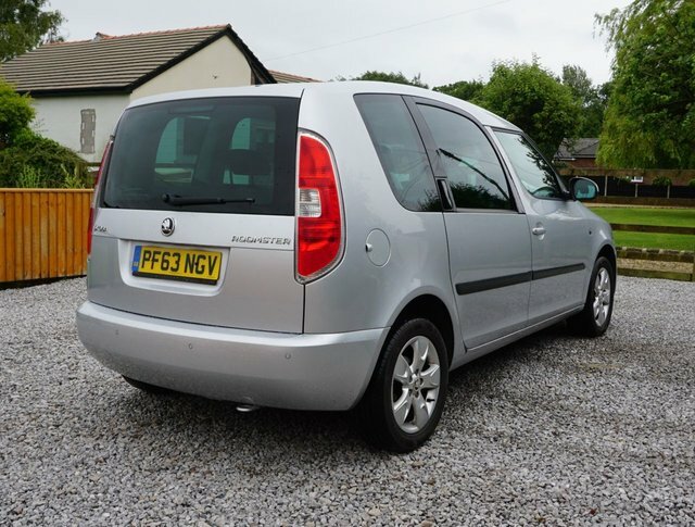 Skoda Roomster Tsi Se Action Mpv Silver #3