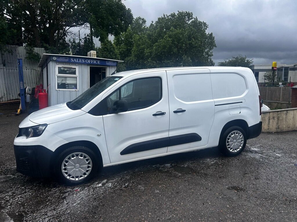Peugeot Partner 1.5L Professional White #21