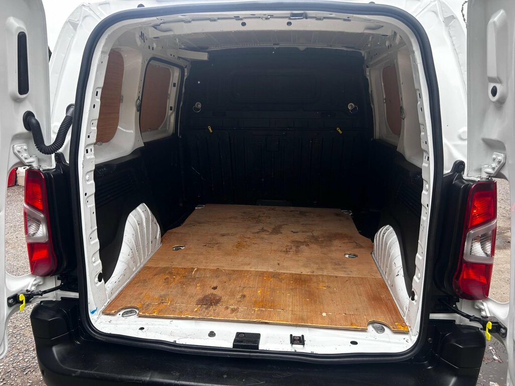 Peugeot Partner Panel Van White #14