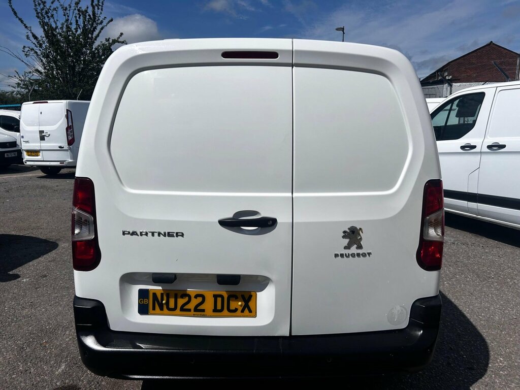 Peugeot Partner Diesel White #7