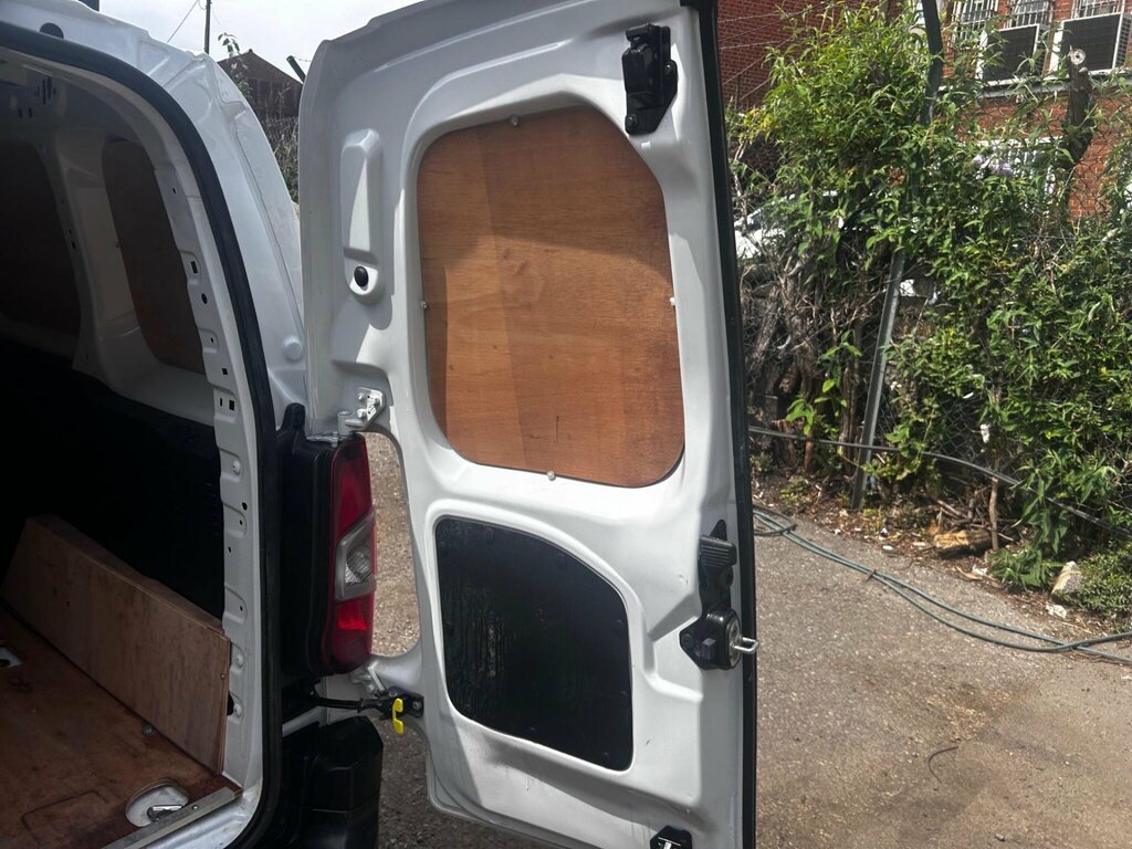 Citroen Berlingo Berlingo 1000Driver Edition Blue Hdi Ss Grey #21
