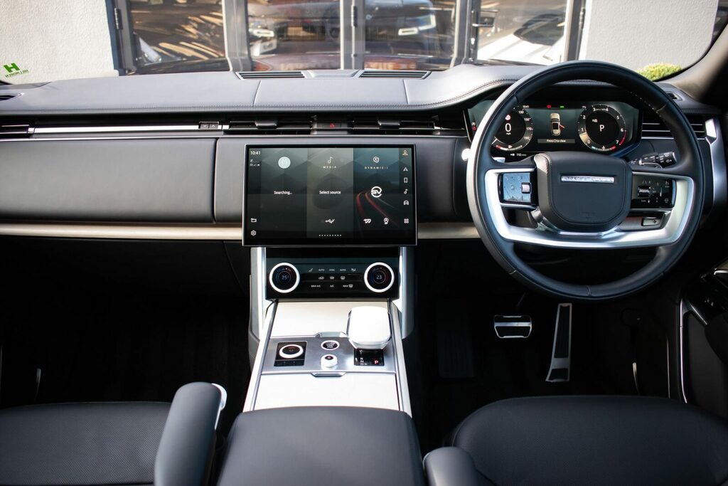 Land Rover Range Rover 4.4 P530 V8 Sv #2