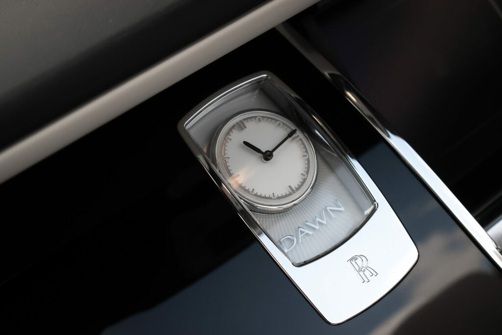Rolls-Royce Dawn V12 Black #19