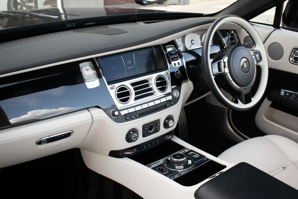 Rolls-Royce Dawn V12 Black #11