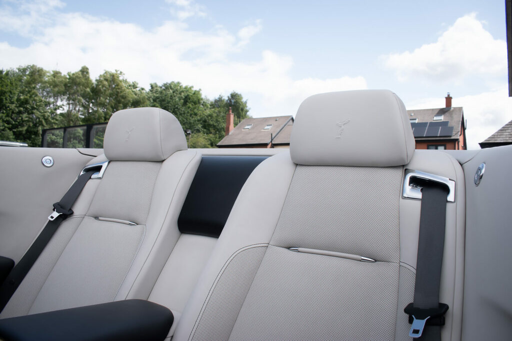 Rolls-Royce Dawn V12 Black #14