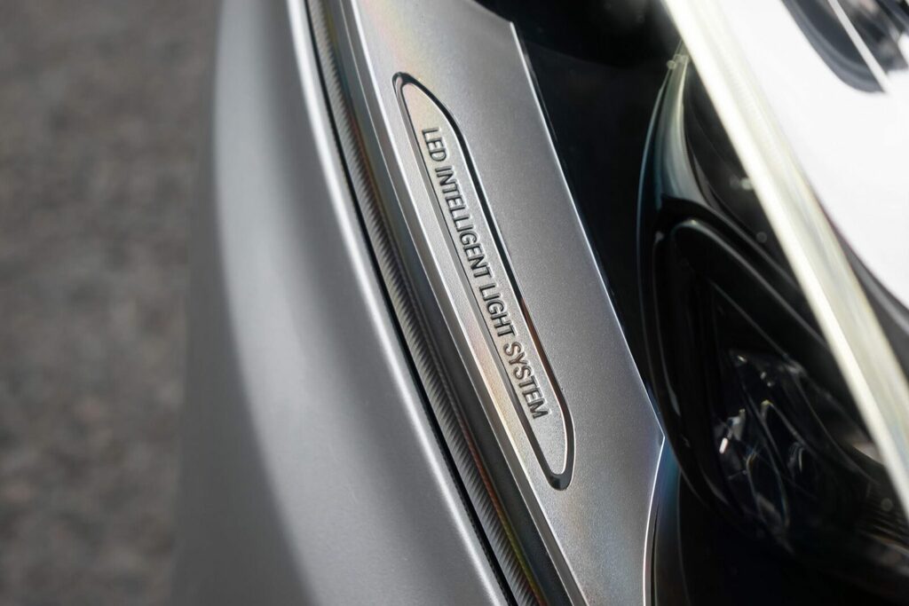 Mercedes-Benz V Class Mpv Black #55