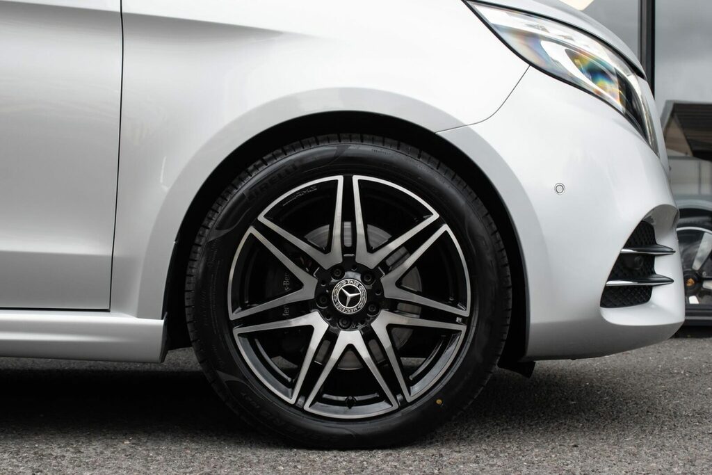 Mercedes-Benz V Class Mpv Black #12