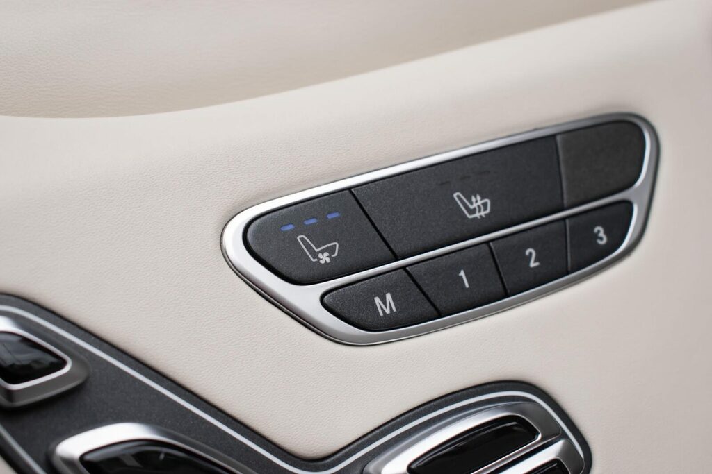 Mercedes-Benz V Class Mpv Black #47