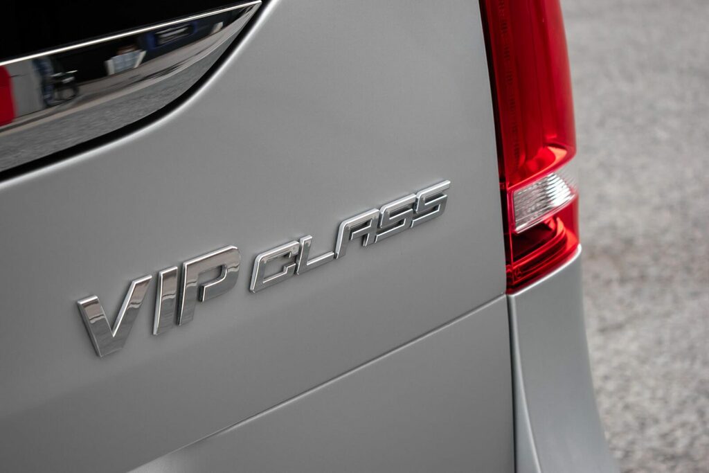 Mercedes-Benz V Class Mpv Black #57