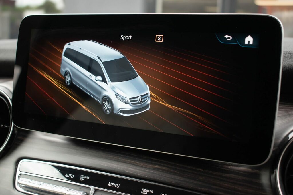 Mercedes-Benz V Class Mpv Black #45