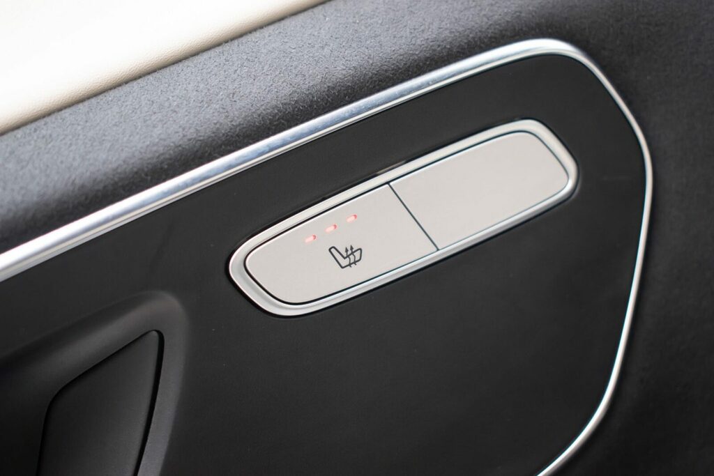 Mercedes-Benz V Class Mpv Black #40