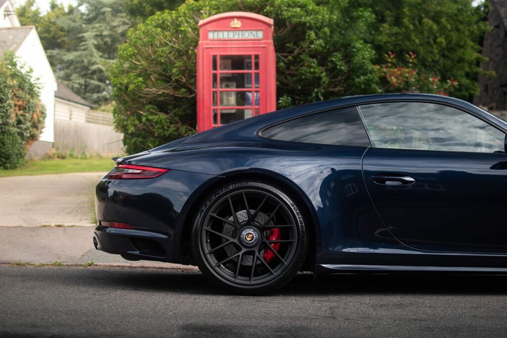 Porsche 911 3 L Targa 4 Gts 4Wd Black #2