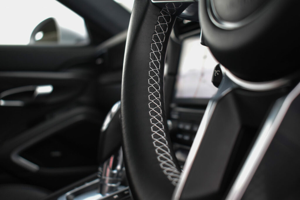 Porsche 911 Porsche 911 Carrera 4 Gts S-a Black #21
