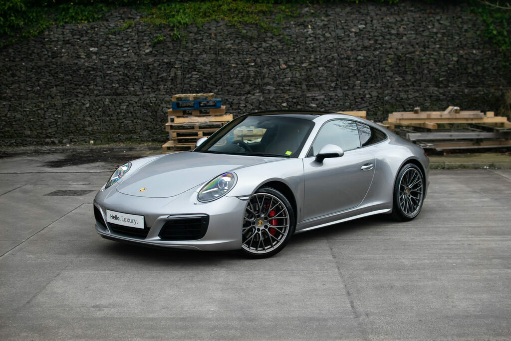 Porsche 911 Porsche 911 Carrera 4 Gts S-a Black #41