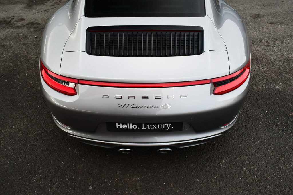 Porsche 911 Porsche 911 Carrera 4 Gts S-a Black #11