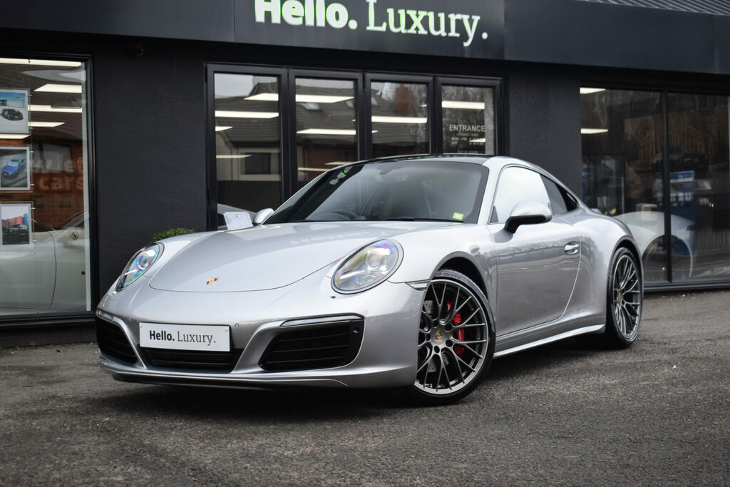 Porsche 911 Porsche 911 Carrera 4 Gts S-a Black #39