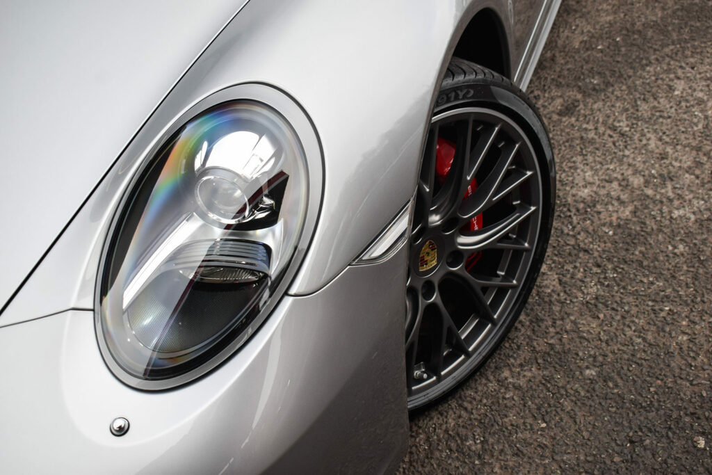 Porsche 911 Porsche 911 Carrera 4 Gts S-a Black #36