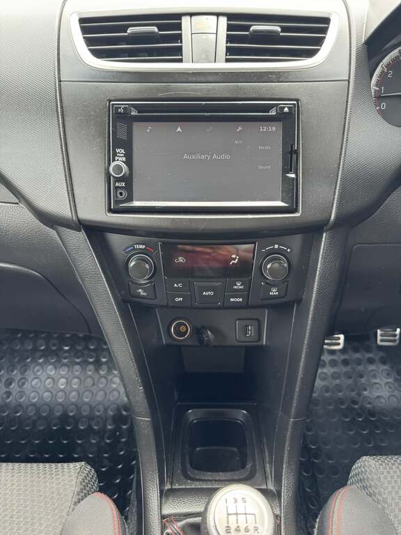 Suzuki Swift Hatchback 1.2 Sz-l 2017 Black #24