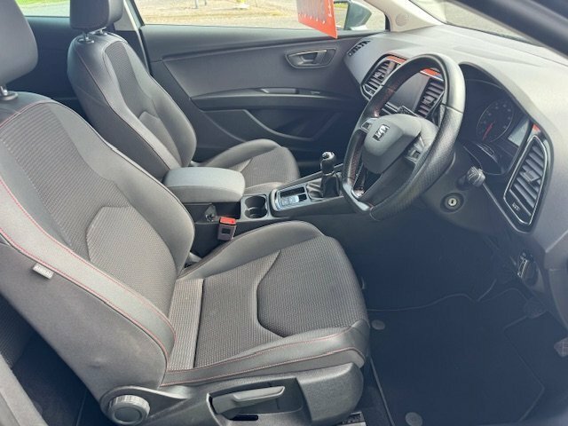 Seat Leon Hatchback 1.4 Tsi Fr Technology 2018 Grey #2