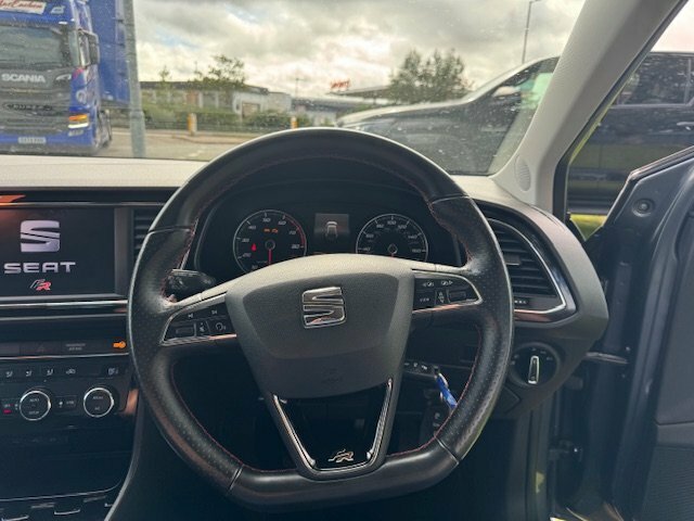 Seat Leon Hatchback 1.4 Tsi Fr Technology 2018 Grey #4