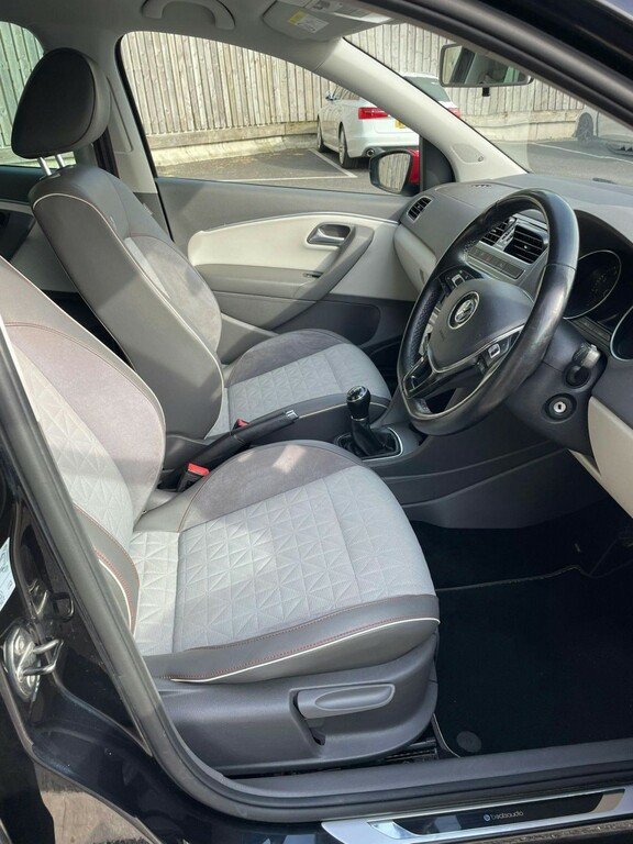 Volkswagen Polo Hatchback 1.0 Bluemotion Tech Beats Ltd Ed 2017 LL17VLK Black #2