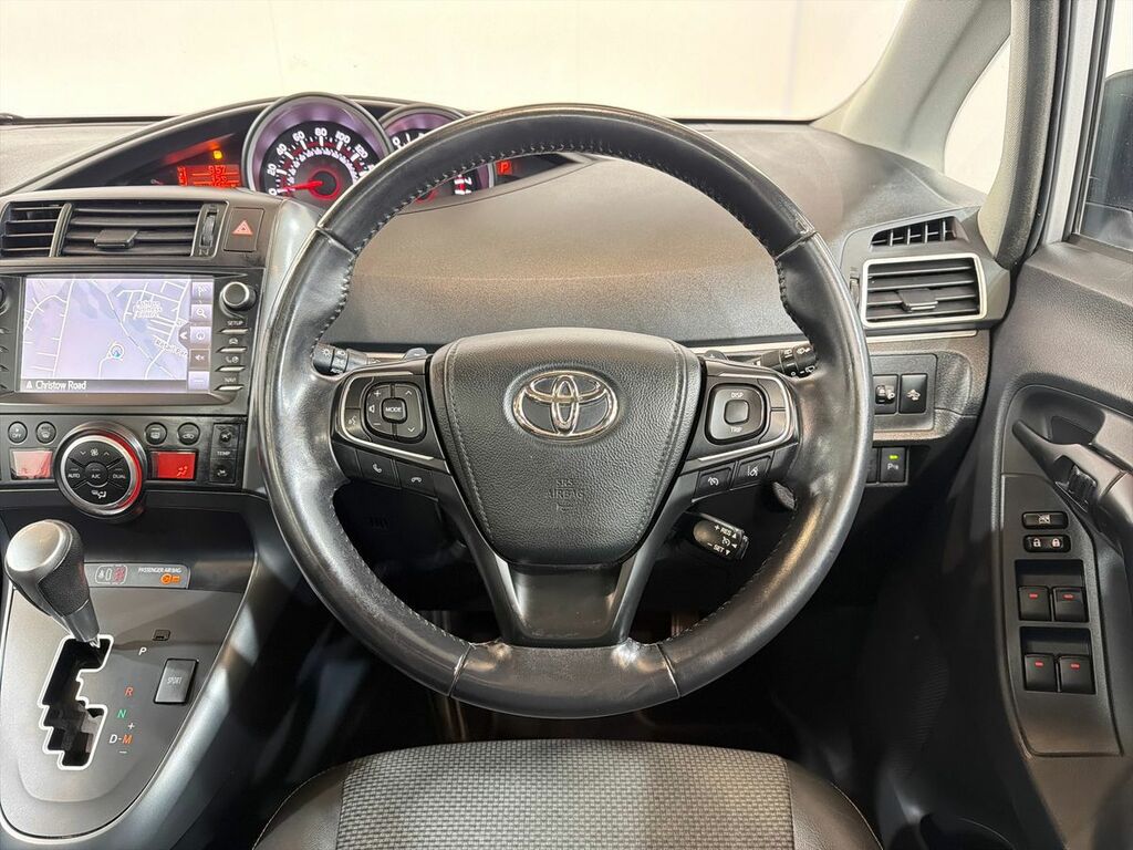 Toyota Verso Icon Brown #34