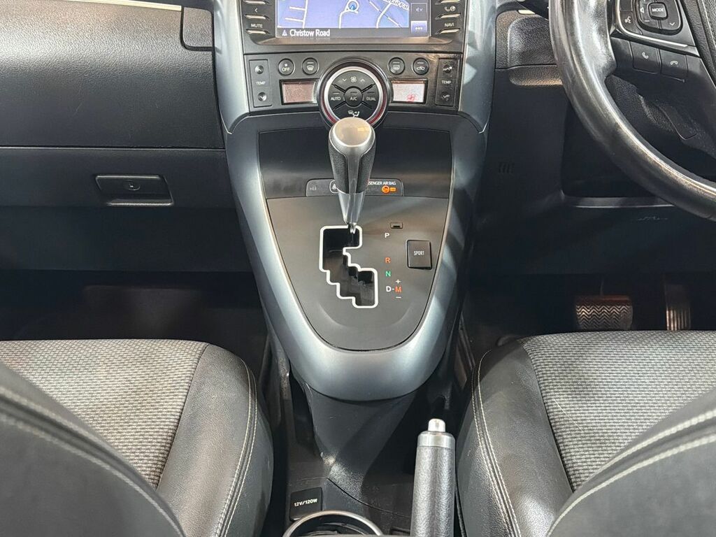 Toyota Verso Icon Brown #39