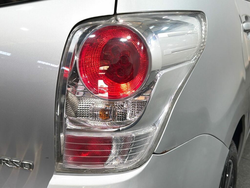 Toyota Verso Icon Brown #52