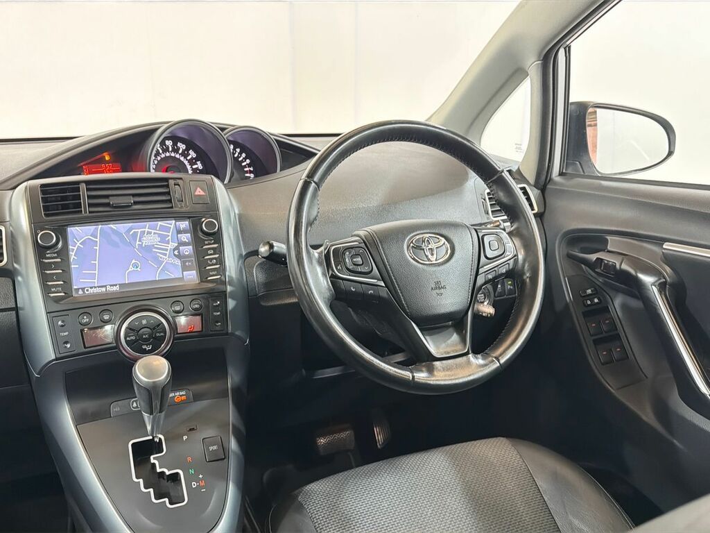 Toyota Verso Icon Brown #33