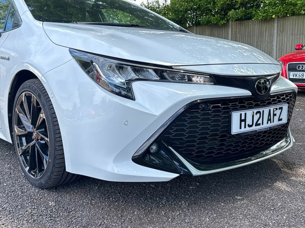 Toyota Corolla 1.8 Vvt-i Hybrid Gr Sport Cvt HJ21AFZ White #3