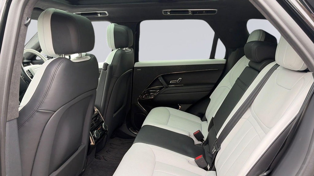 Land Rover Range Rover Sport 3.0 P460ebiography FX73RZZ Black #4