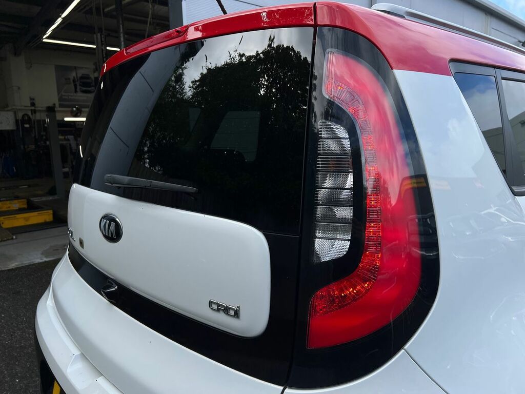 Kia Soul Crdi 3 White #53