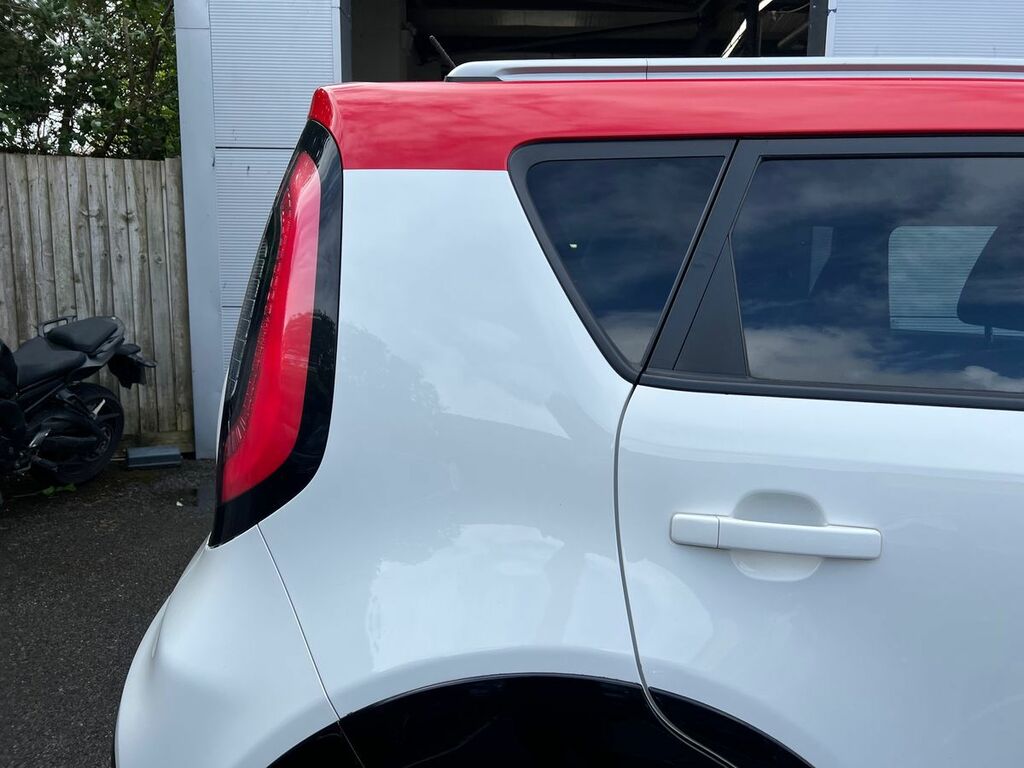 Kia Soul Crdi 3 White #52