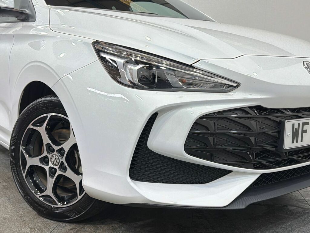 MG MG3 1.5 Hybrid Trophy WF75OYP White #3