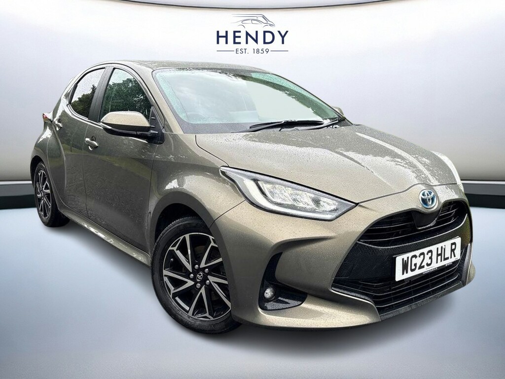 Toyota Yaris 1.5 Hybrid Design Cvt Brown