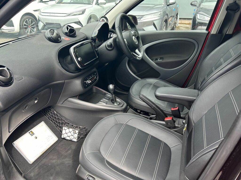 Mercedes-Benz  Glc 300De 4Matic Amg Line 9G-tronic Silver #25