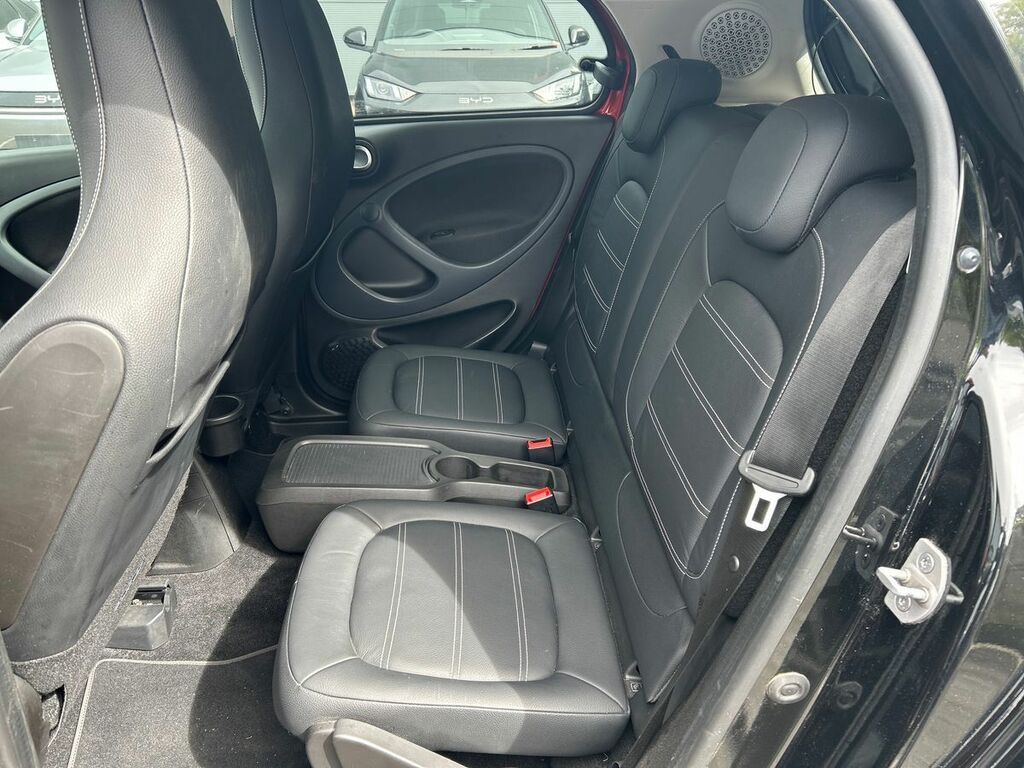 Mercedes-Benz  Glc 300De 4Matic Amg Line 9G-tronic Silver #27
