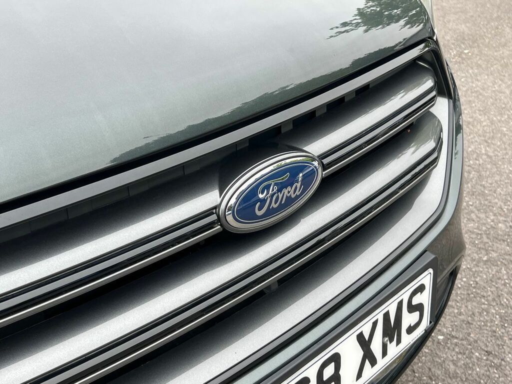 Ford Kuga 2.0 Tdci 180 St-line X HY68XMS Green #3