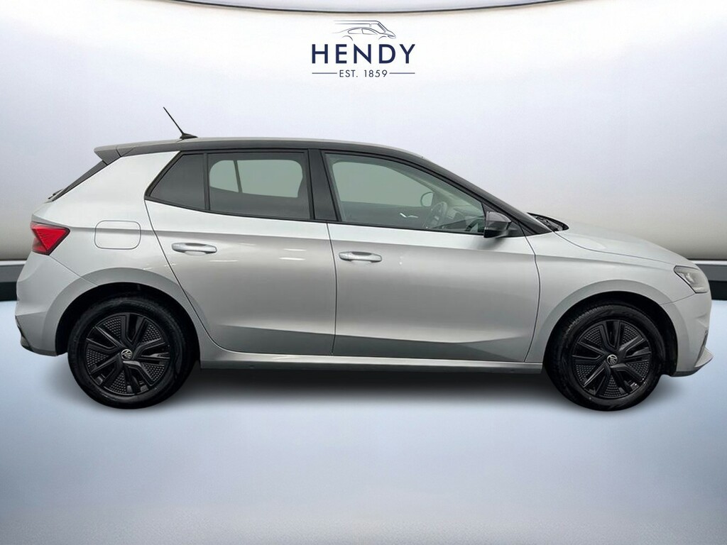 Skoda Fabia 1.0 Tsi 110 Colour Edition Dsg HG72UVL Silver #2