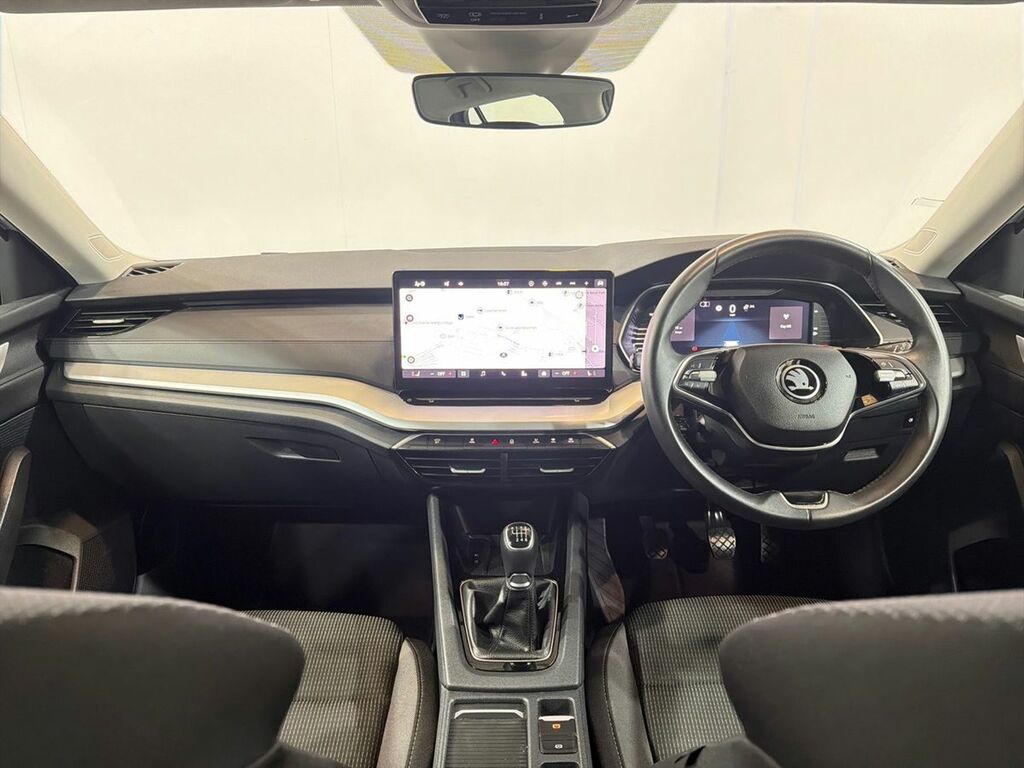 Skoda Octavia 1.5 Tsi Se Technology WJ74FVB Silver #3