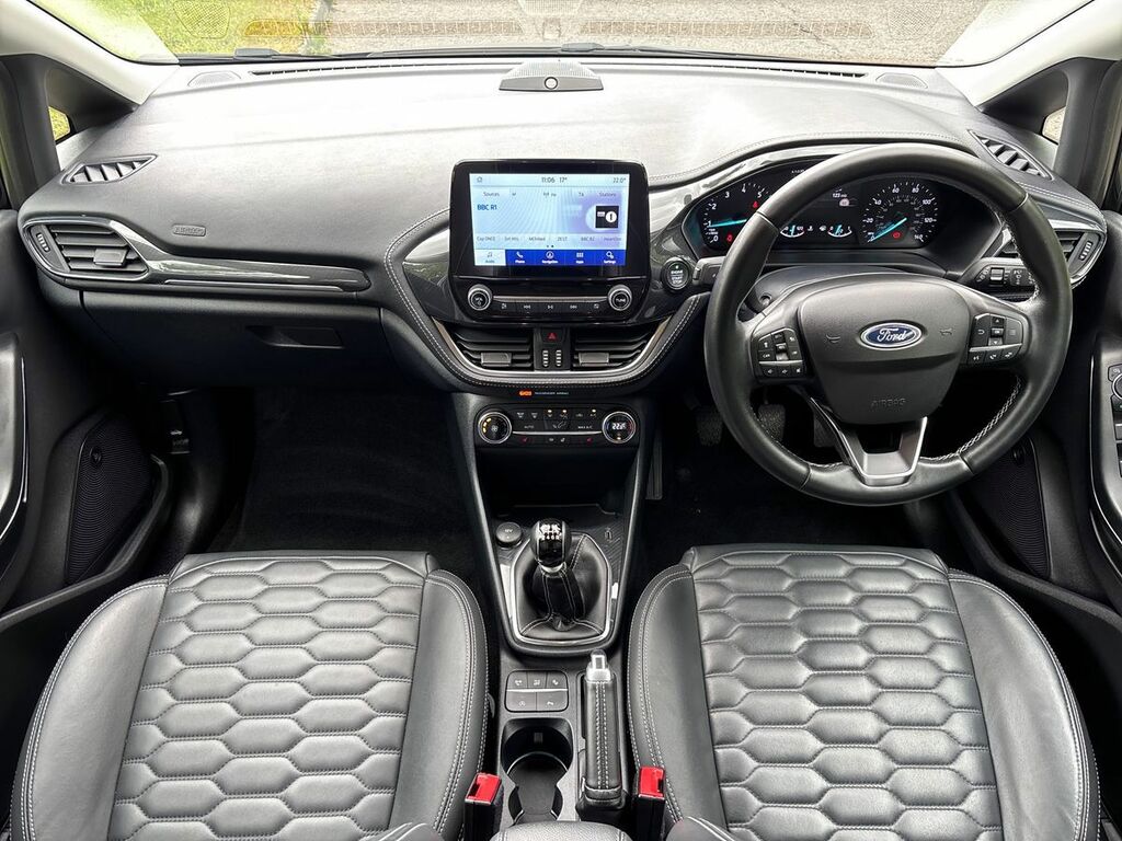 Ford Fiesta 1.0 Ecoboost 125 Vignale Edition MA20KVX Black #3