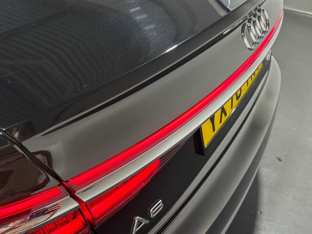Audi A8 Saloon #15