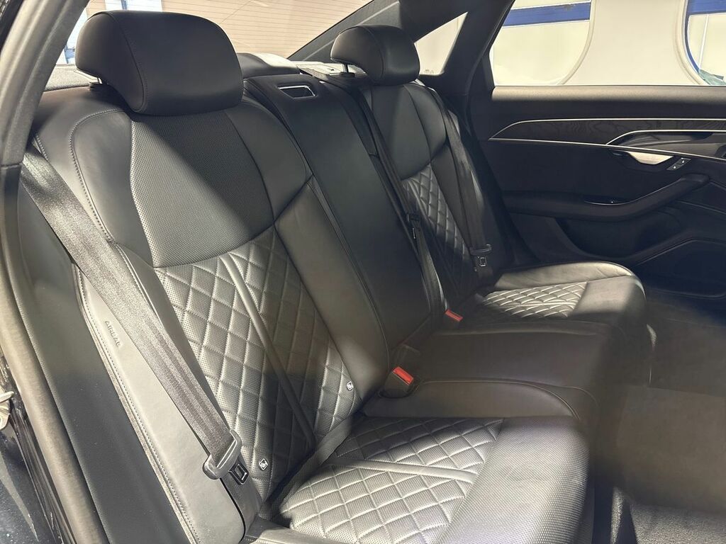 Audi A8 Saloon #23
