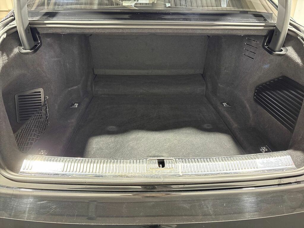 Audi A8 Saloon #20