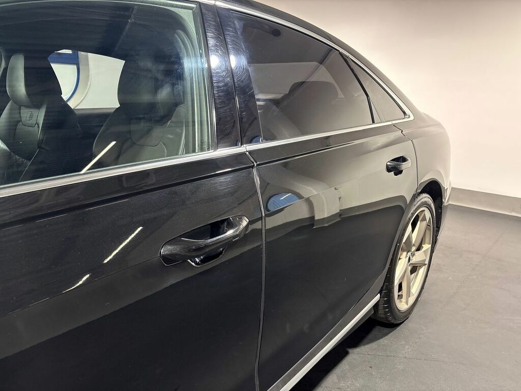 Audi A8 Saloon #14